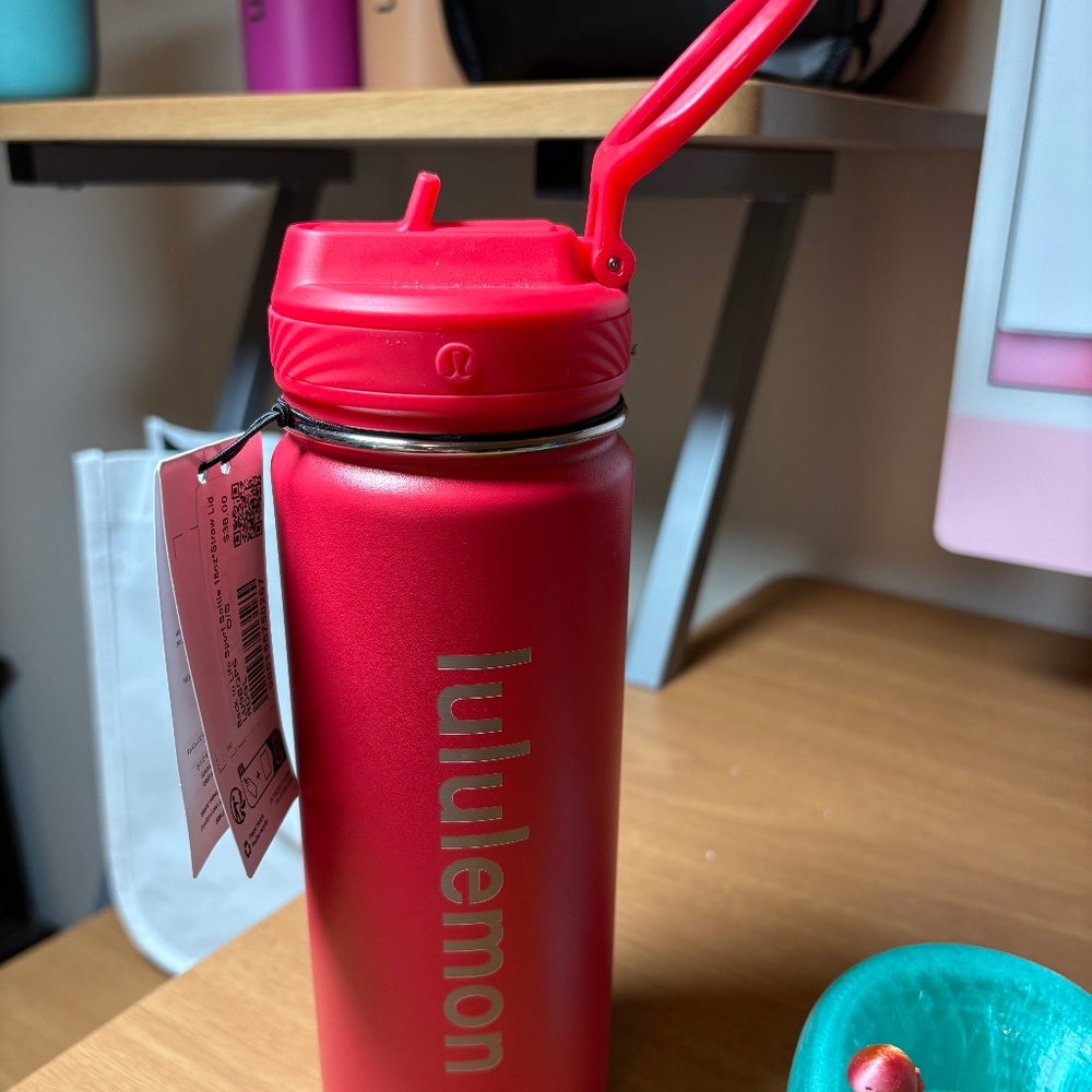 Lululemon Back to Life Sport Bottle 18 fl oz Straw Lid SOLD OUT color RDGL